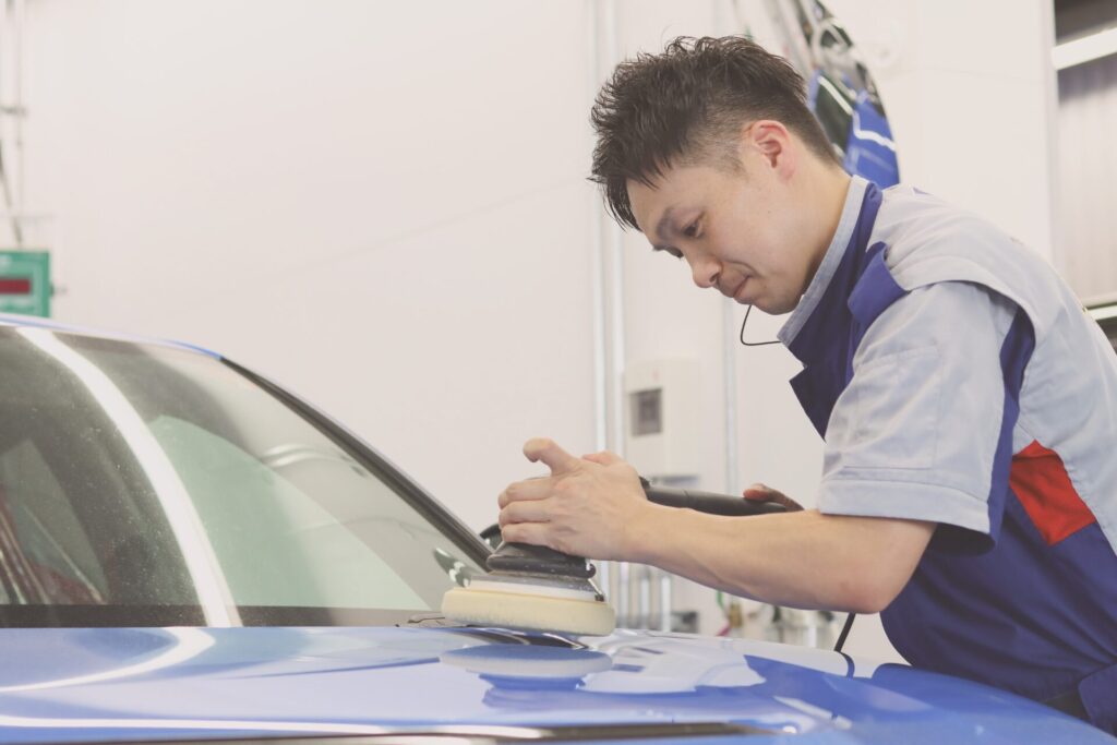 カーコーティングスタッフ